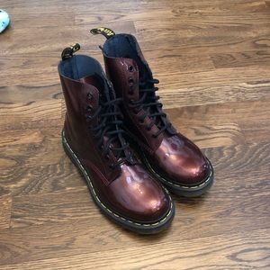 Dr. Martens Original boot Glossy wine